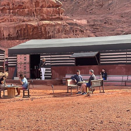 Wadirum Sunset Camp Hotel Wadi Rum Buitenkant foto