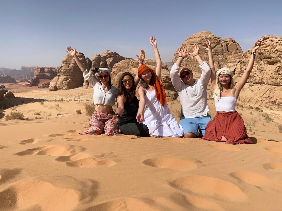 Wadirum Sunset Camp Hotel Wadi Rum Buitenkant foto