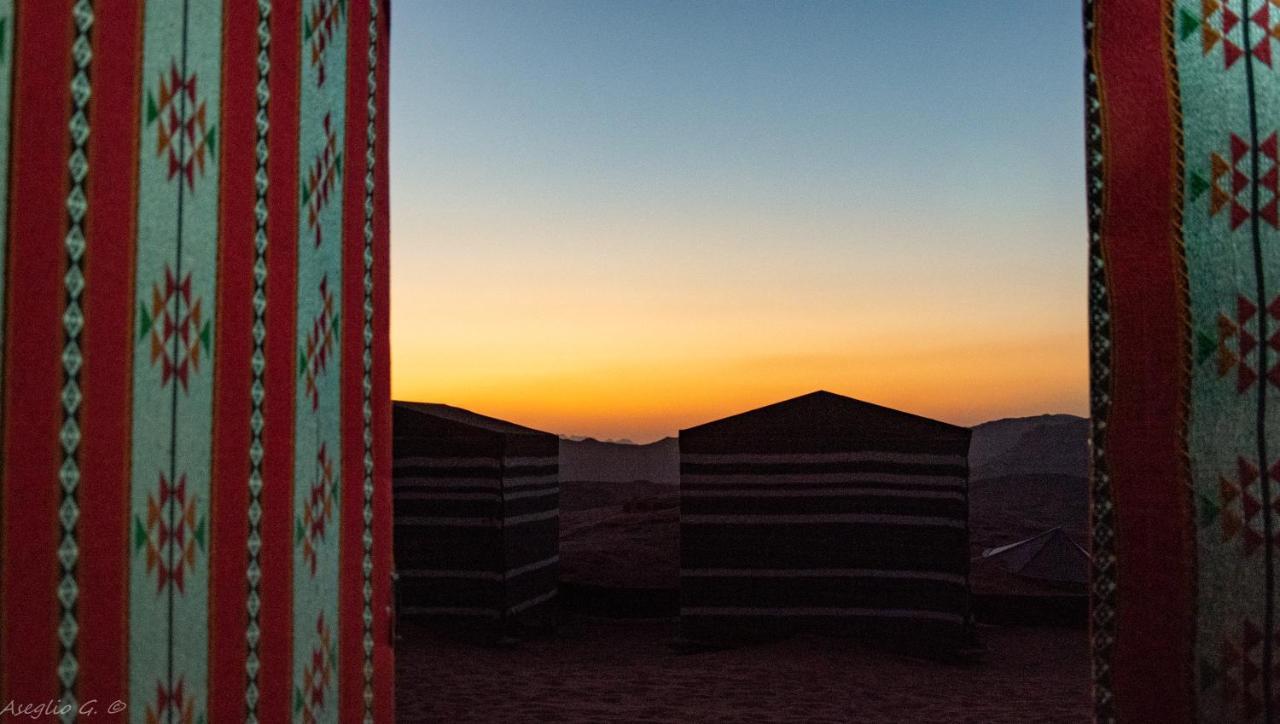 Wadirum Sunset Camp Hotel Wadi Rum Buitenkant foto