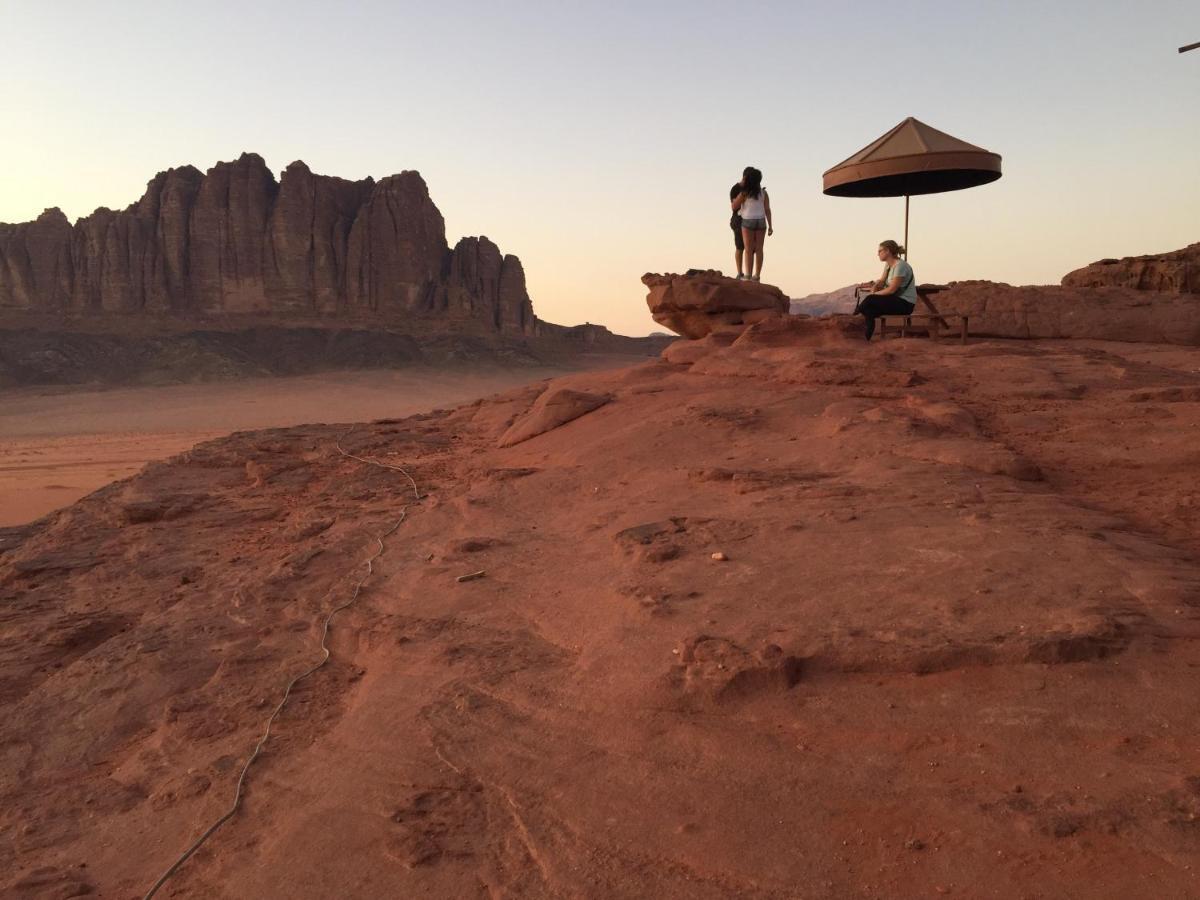 Wadirum Sunset Camp Hotel Wadi Rum Buitenkant foto